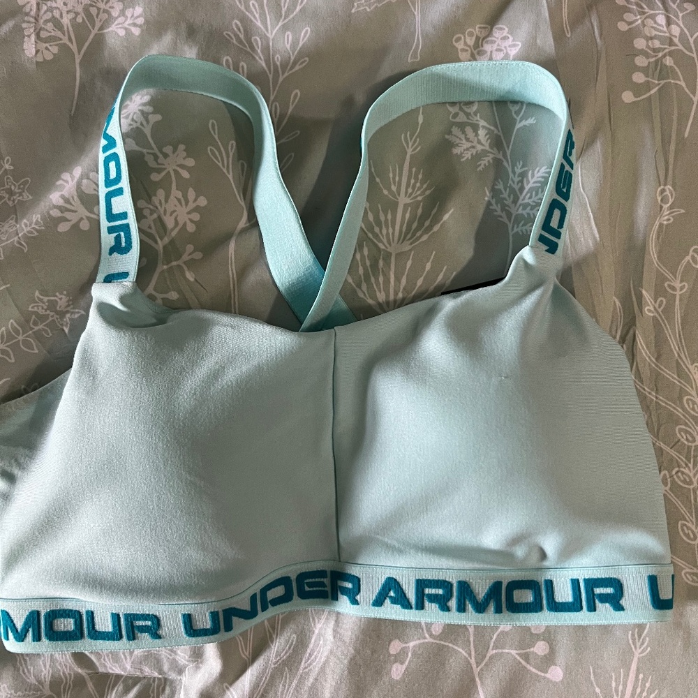 Lavender Under Armour Women’s Crossback Strappy Sports Bra Medium